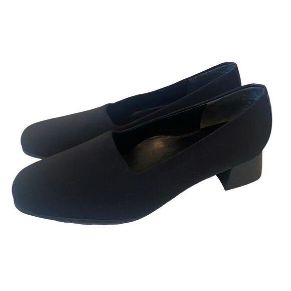 Munro Black Canvas Ladies Slip-Ons in Size 9W - Picture 2 of 7
